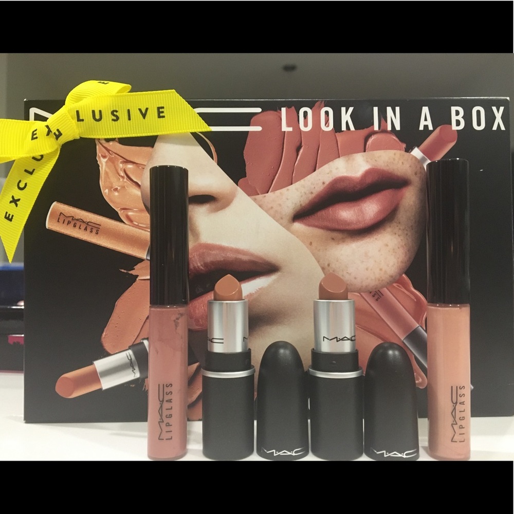 Mac Look in a Box Lipstick Set